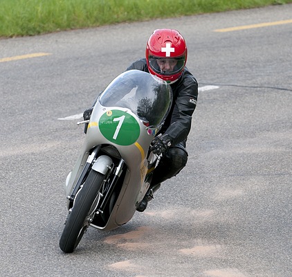 Luigi Taveri auf seiner Honda 250 von 1961 am GP Mutschellen 2012