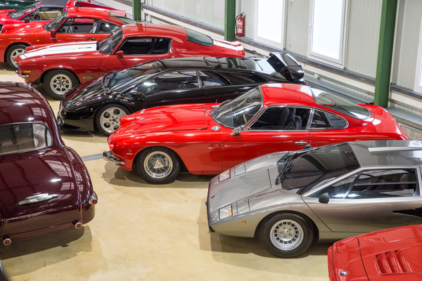 Lutziger Classic Cars - drei Lamborghini-Generationen nebeneinander