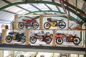 Lutziger Classic Cars - mit Motorrädern hatte Lutziger vor allem früher viel zu tun Lutziger Classic Cars - mit Motorrädern hatte Lutziger vor allem früher viel zu tun