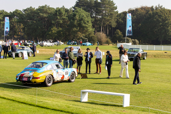 Bild Luxus-GT und ein sehr bunter Porsche – Zoute Concours d'Élégance 2021
