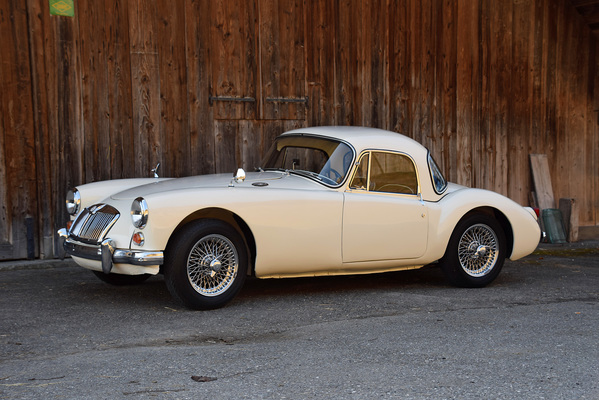 MG A 1500 Coupe (1957) - angeboten an der Versteigerung der Oldtimer Galerie in Toffen am 29. April 2017