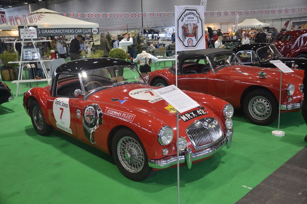 MG A (1956) – ein ehemaliger Werksrennwagen – Swiss RetroMecanika 2024