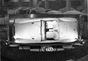 MG A (1956) - originelle Präsentation des englischen Sportwagens - Genfer Autosalon 1956