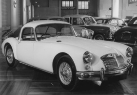 MG A 1958 - Seitenansicht, rechts MG A 1958 - Seitenansicht, rechts