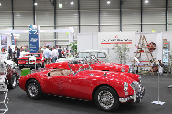 MG A (1959) - bereit zum Losfahren, gesehen bei Oldierama - Swiss Classic World Luzern 2019