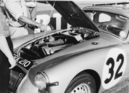 MG A (1960) - Blick in den Motorraum des Renncoupés