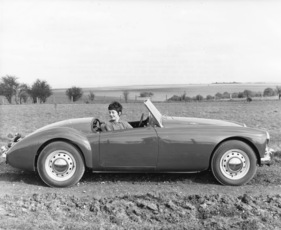 MG A (1961) - MG A 1600 Mark II im Seitenprofil