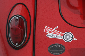 MG A Coupé (1959) - auch aussen wird auf den Kompressor aufmerksam gemacht