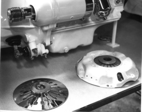 MG B (1962) - die Federscheibenkupplung lässt sich schneller und leichter betätigen