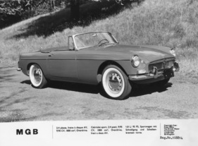 MG B (1964) - der Overdrive war nicht in allen Ländern serienmässig, Stahlräder mit Radkappen dagegen schon