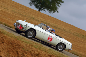 MG B (1968) an der RAID Suisse-Paris 2016