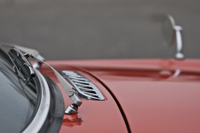 MG B (1972) - Chrom als Zierelement