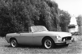 MG B (1972) - auch nach 10 Jahren nichts von seiner Zeitlosigkeit verloren