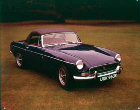 MG B (1972) - auf einer seltenen Farbaufnahme