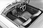 MG B (1972) - modernisiertes Interieur mit Sicherheitslenkrad