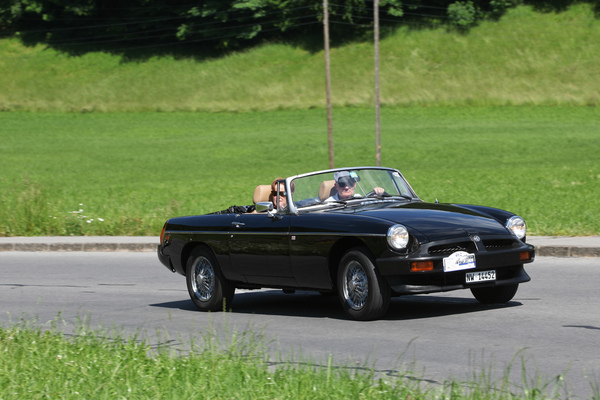 MG B (1980) - bei der Rundfahrt - Oldtimer in Obwalden (O-iO) 2019