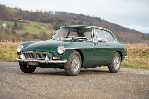 Bild: MG B GT (1966) - als Lot 77 an der Versteigerung der Oldtimer Galerie in Toffen am 21. März 2026