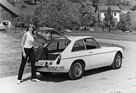 MG B GT (1967) - wurde gerne mit Damen präsentiert