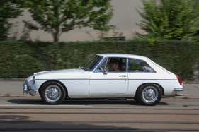 MG B GT (1970) - mit Speichenrädern - Albisgütli Classic Cars & Bikes August 2022
