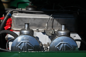 MG B GT (1970) - zwei SU-Vergaser