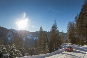 MG B GT (1971) – Planai-Classic 2024