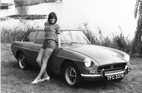 MG B GT (1972) - die Frontscheibe wurde gegenüber dem Cabriolet modifiziert