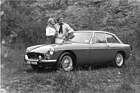 MG B GT (1972) - wurde gerne mit jungen Pärchen gezeigt