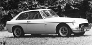 MG B GT (1973) - mehr Platz hatte das Coupé und war damit praktischer