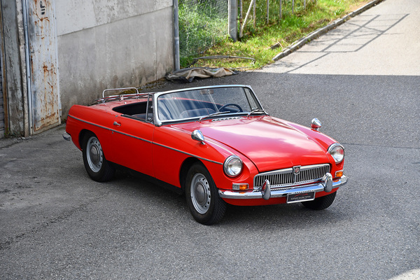 Image: MG B Roadster (1964) - Lot 47 at the October auction of the Oldtimer Gallery on October 12, 2024