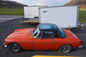 MG B Roadster (1972) - als Lot 001 am 25. April 2015 an der Versteigerung der Oldtimer Galerie in Toffen MG B Roadster (1972) - als Lot 001 am 25. April 2015 an der Versteigerung der Oldtimer Galerie in Toffen