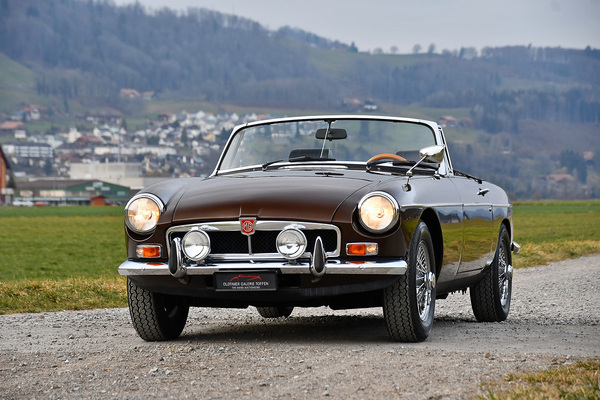 Bild: MG B Roadster (1973) - als Lot 124 angeboten an der Frühlingsversteigerung der Oldtimer Galerie Toffen am 25. März 2023