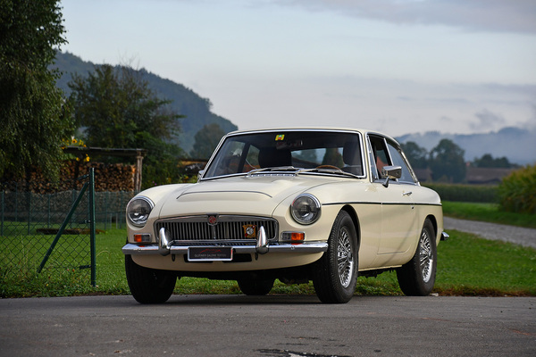 MG C GT (1969) - als Lot 189 an der Versteigerung der Oldtimer Galerie Toffen am 14. Oktober 2023 angeboten
