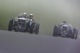 Bild MG K3 (1933) und Riley TT Sprite (1936) - Rennwagenklasse  - Gaisbergrennen 2013 - Berglauf auf den Gaisberg am Freitag
