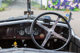 MG M-Type (1930) Aussicht auf Fahrspass – Ecurie Anges Bleus im Boxenstop Tübingen 2025