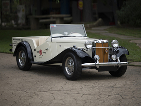 MG MGB Pickup Conversion (1971) - offered as lot 3171 at the RM/Sotheby's Gene Ponder Collection auction on September 24, 2022