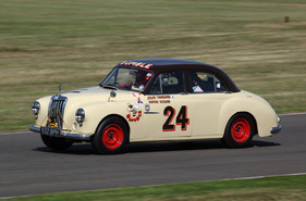 MG Magnette Farina (1956) - Rennen R5 und R12 - St Mary's Trophy am Goodwood Revival 2012 (1956)