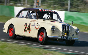 MG Magnette ZA Competition Saloon 'Bumble' (1956) - als Lot 029 an der Bonhams Goodwood Members Meeting Versteigerung am 18. März 2018