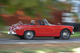 MG Midget (1968) - auf der Zufahrt - am Swiss Classic British Car Meeting Morges vom 4. Oktober 2014