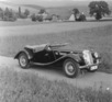MG Midget Series TF (1954) - mit heruntergeklappter Frontscheibe