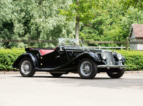 MG Midget TF Roadster (1954) - als Lot 139 angeboten an der Bonhams Zoute Versteigerung am 9. Oktober 2022