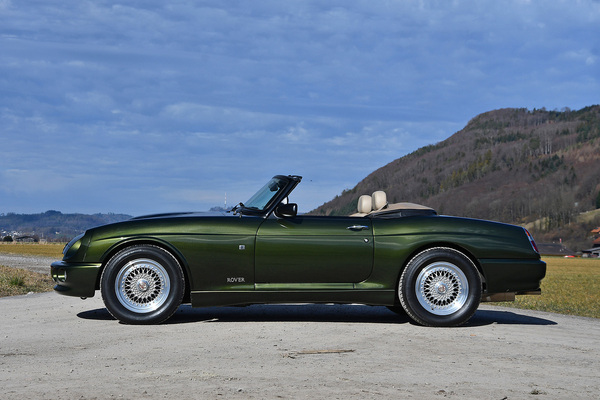 MG RV8 Roadster (1995) - als Lot 148 angeboten an der Versteigerung der Oldtimer Galerie in Toffen am 26. März 2022