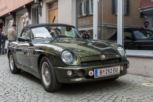 MG RV8: lange Anreise – Tübingen Classic Oldtimerfestival 2025
