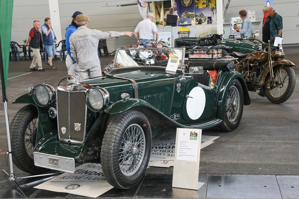 MG TC (1947) - im Originalzustand, aber offensichtlich 70 PS und Spitze 140 km/h - Klassikwelt Bodensee 2024