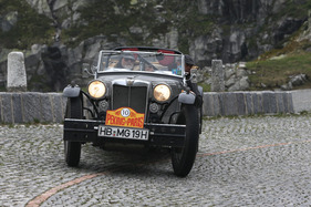 MG TC (1948) - an der Rallye Peking-Paris 2013 - Sonderprüfung Tremola Tag 31