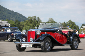 MG TD (1951) - in Zweifarbenlackierung - BCM 2022