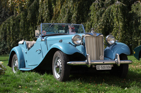 MG TD (1952) - der Nachfolger des TC - am Swiss Classic British Car Meeting Morges vom 4. Oktober 2014