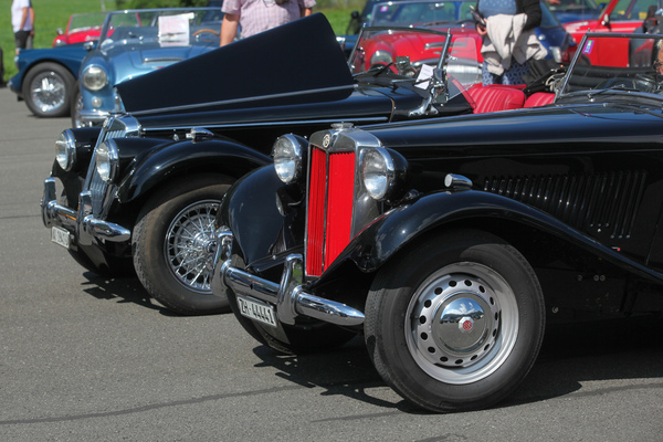 MG TD und TF - zwei Generation des Nachkriegs-T-Modells - British Car Meeting (BCM) Mollis 2022