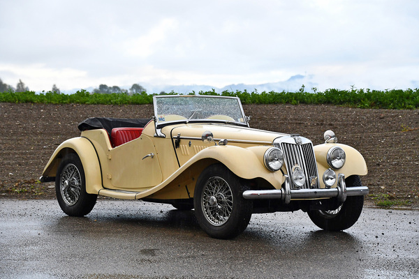 Image: MG TF 1250 (1954) - as lot 176 at the auction of the Oldtimer Galerie Toffen on October 15, 2022