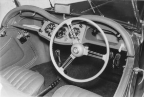 MG TF (1954) - kaum Unterschiede zu seinen Vorgängern im Interieur - Genfer Automobilsalon 1954