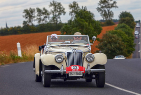 MG TF (1955) an der RAID Suisse-Paris 2016